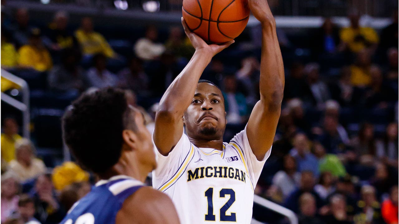 No. 25 Wolverines top Mount St. Mary's 64-47